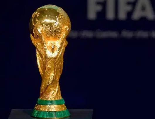 罗马诺写道：那不勒斯已经和奥斯梅恩谈妥一份新合同，有效至2026年6月。